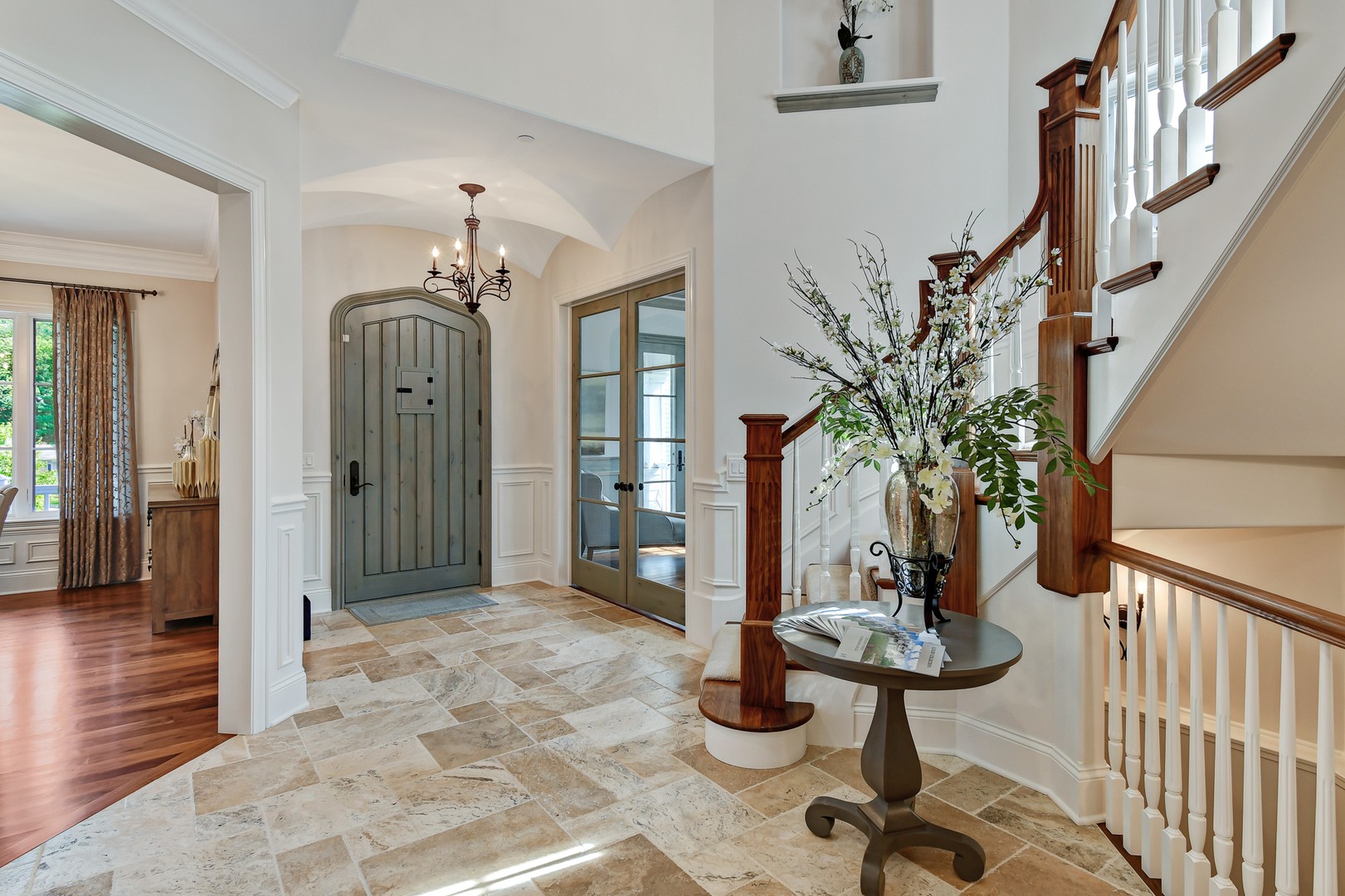 421 Ruby Street Clarendon Hills, IL 60514 - Photo 4 of 51