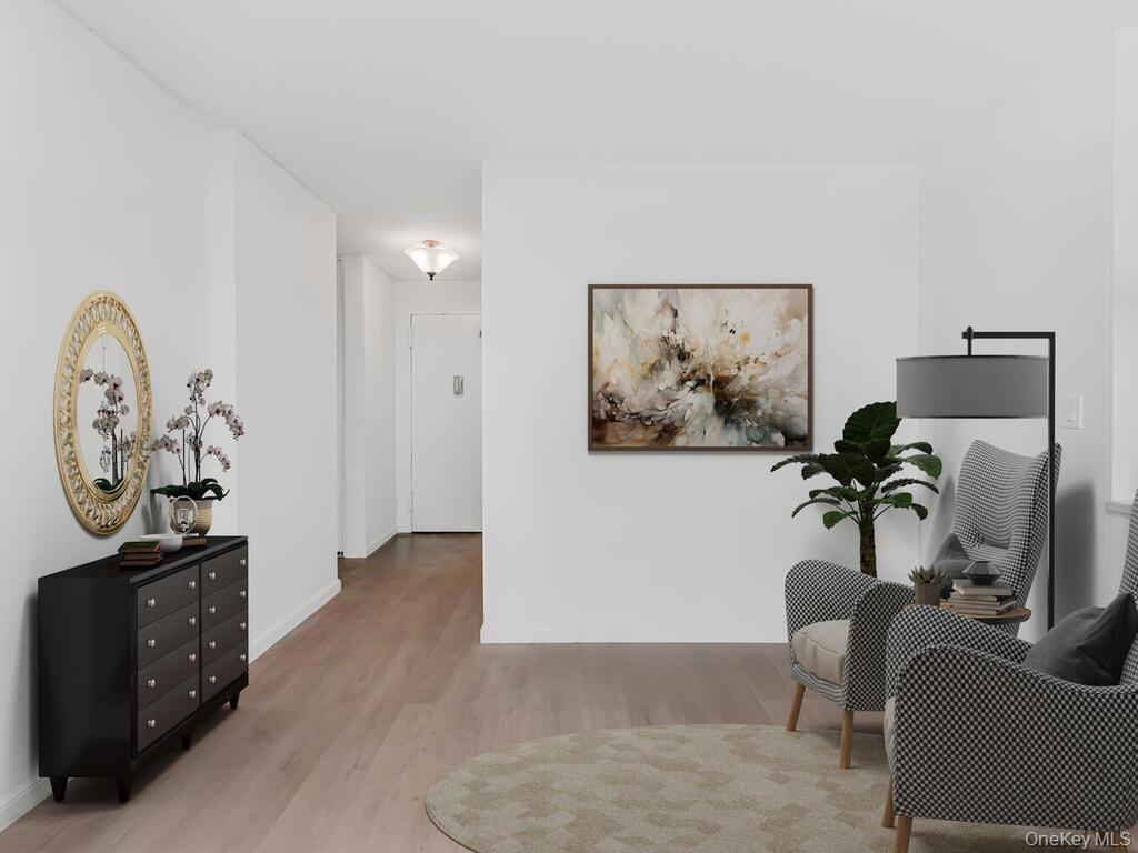 555 Kappock Street, Unit 16K Bronx, NY 10463 - Photo 5 of 16 entry foyer to apartment