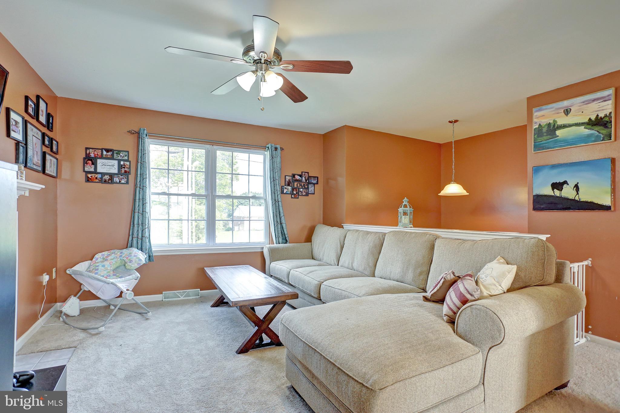 5305 Board Road Mount Wolf, PA 17347 - Photo 18 of 44 Living Room
