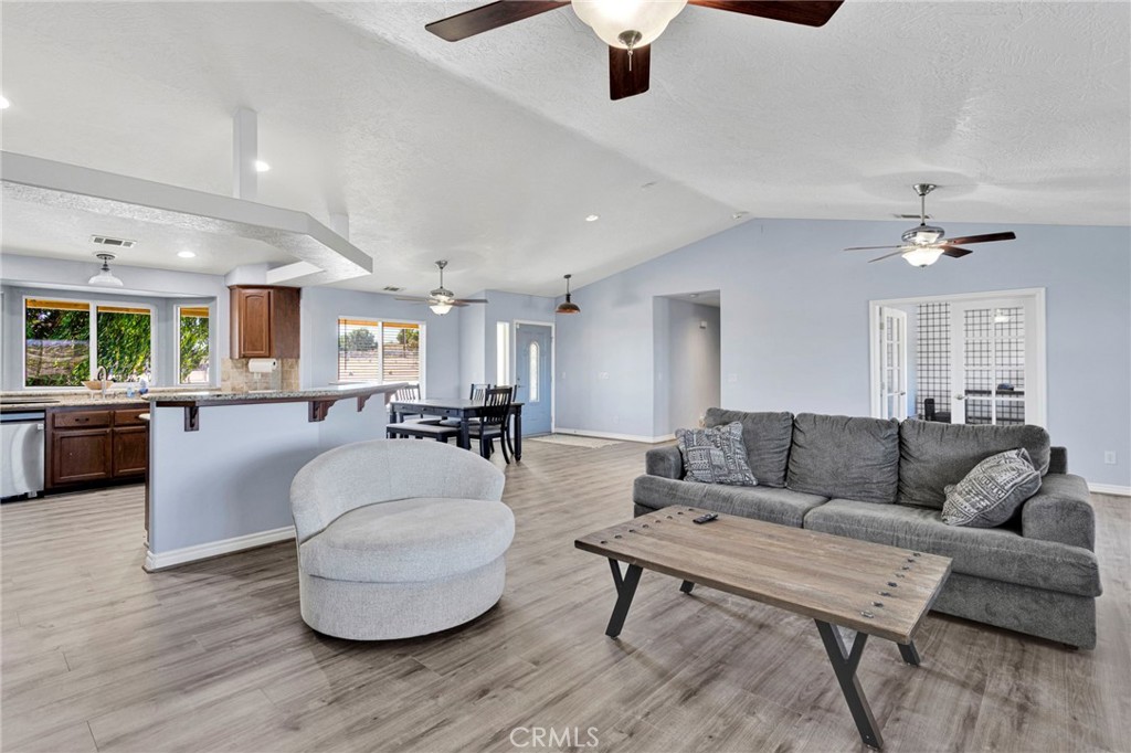 3632 Cambria Road Phelan, CA 92371 - Photo 8 of 52