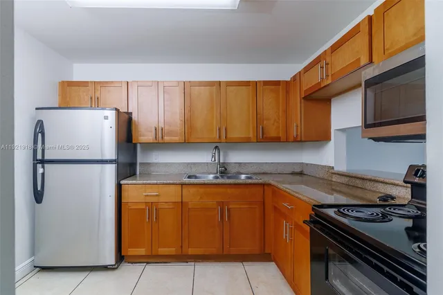 $2,300 | 4804 Northwest 79th Avenue, Unit 308, Doral, FL 33166