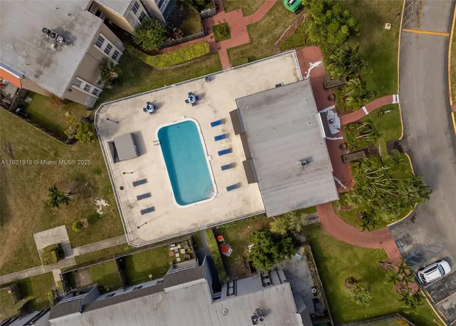 $2,300 | 4804 Northwest 79th Avenue, Unit 308, Doral, FL 33166