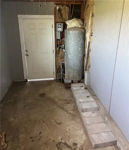 $359,000 | 1918 West Farm To Market 1644, Franklin, TX 77856