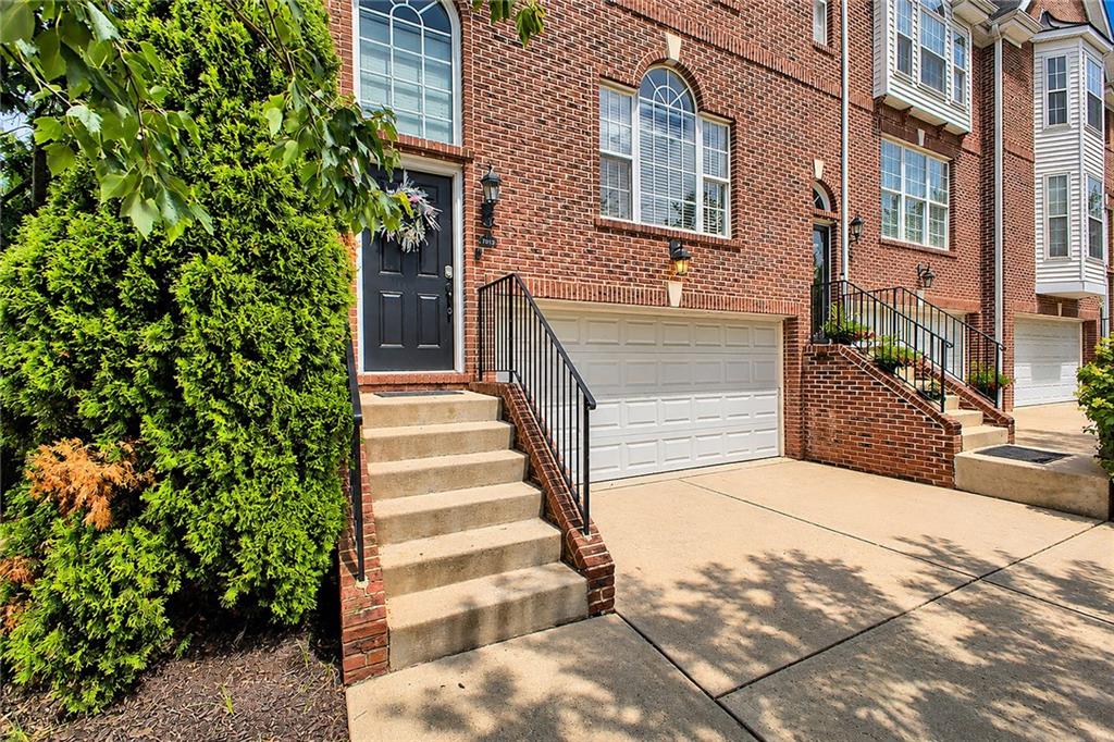 7010 Crider Road Mars, PA 16046 - Photo 2 of 32