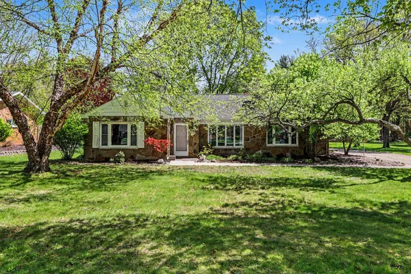 $360,000 | 756 North Kalamazoo Avenue, Marshall, MI 49068