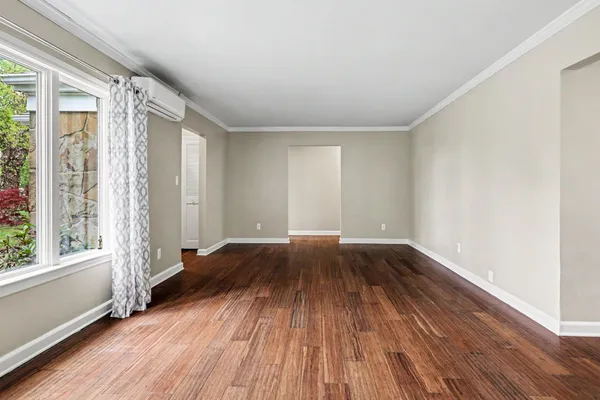$360,000 | 756 North Kalamazoo Avenue, Marshall, MI 49068