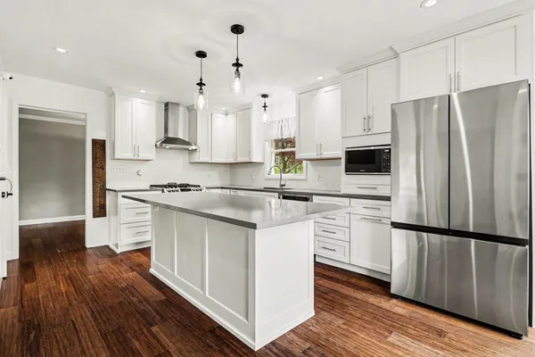 $360,000 | 756 North Kalamazoo Avenue, Marshall, MI 49068