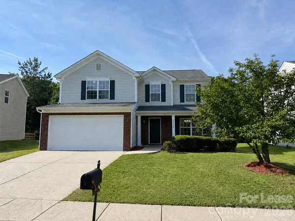 $2,400 | 5103 Stowe Derby Drive, Charlotte, NC 28278