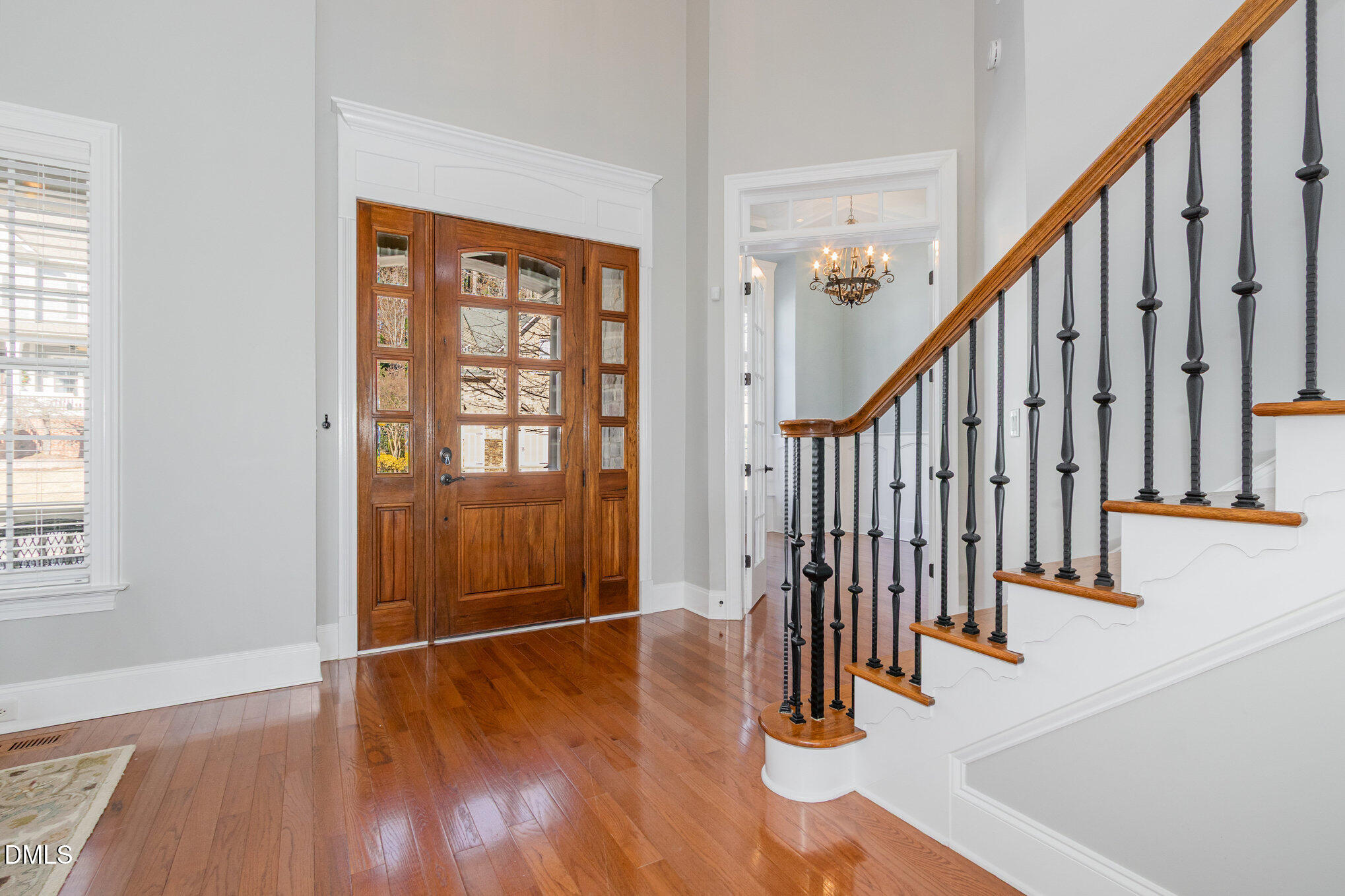 8517 Stonechase Drive Raleigh, NC 27613 - Photo 4 of 37 004_file_411