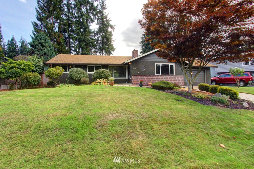 7428 Ridge Way Edmonds, WA 98026 - Photo 1 of 18 Gallery Image 1