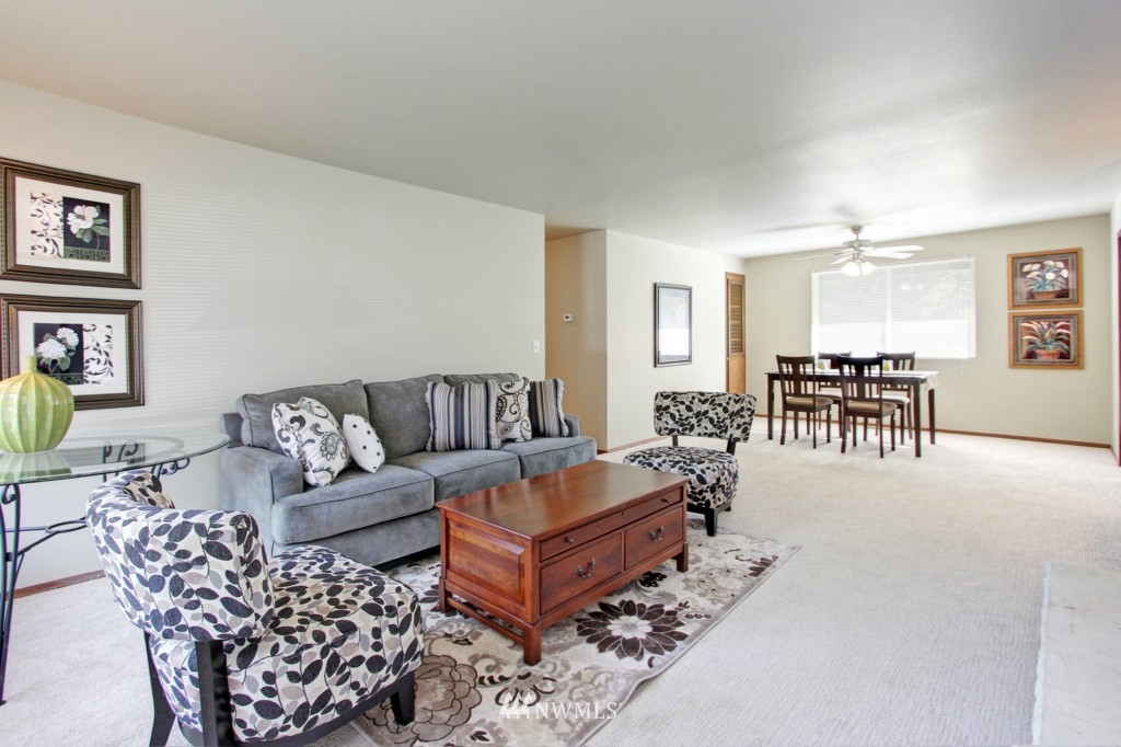 7428 Ridge Way Edmonds, WA 98026 - Photo 5 of 18 Gallery Image 5