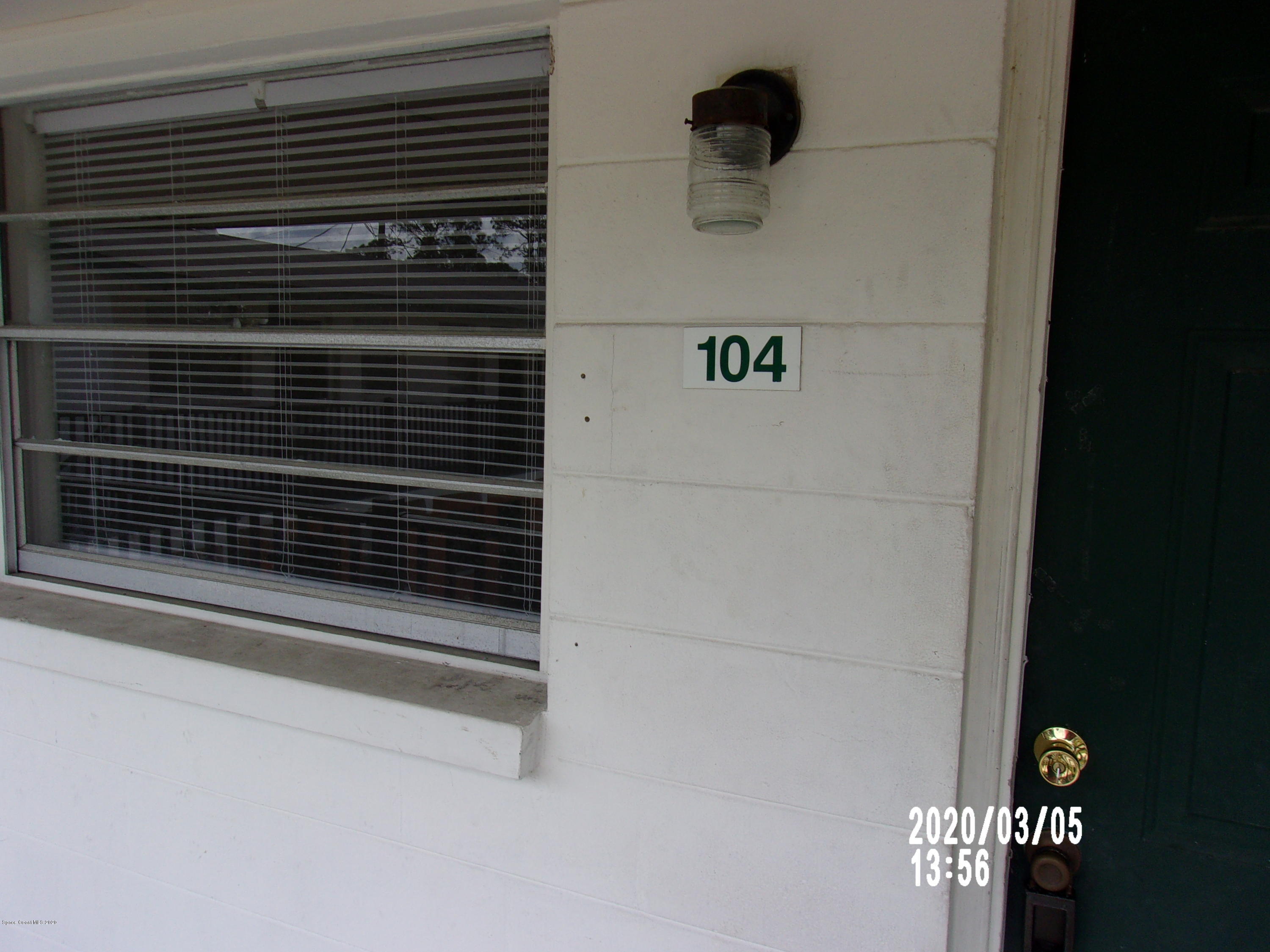 1715 Dixon Boulevard, Unit 104 Cocoa, FL 32922 - Photo 4 of 30 100_0037