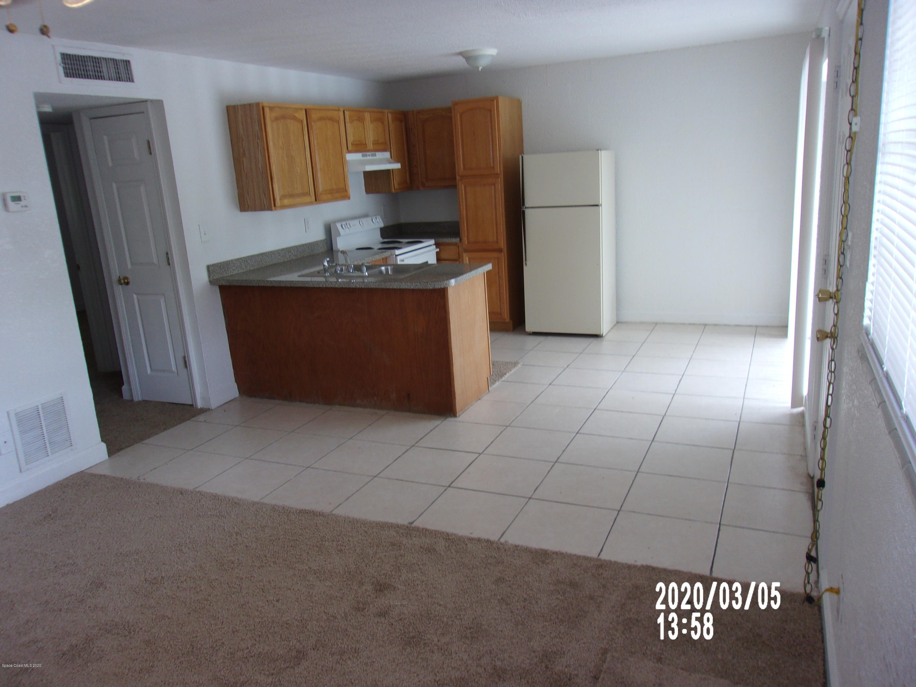 1715 Dixon Boulevard, Unit 104 Cocoa, FL 32922 - Photo 8 of 30 100_0041