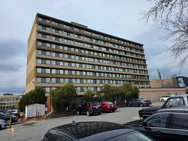 $1,900 | 70 Southbridge Street, Unit 504, Worcester, MA 01608