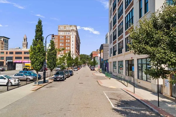$1,900 | 70 Southbridge Street, Unit 504, Worcester, MA 01608