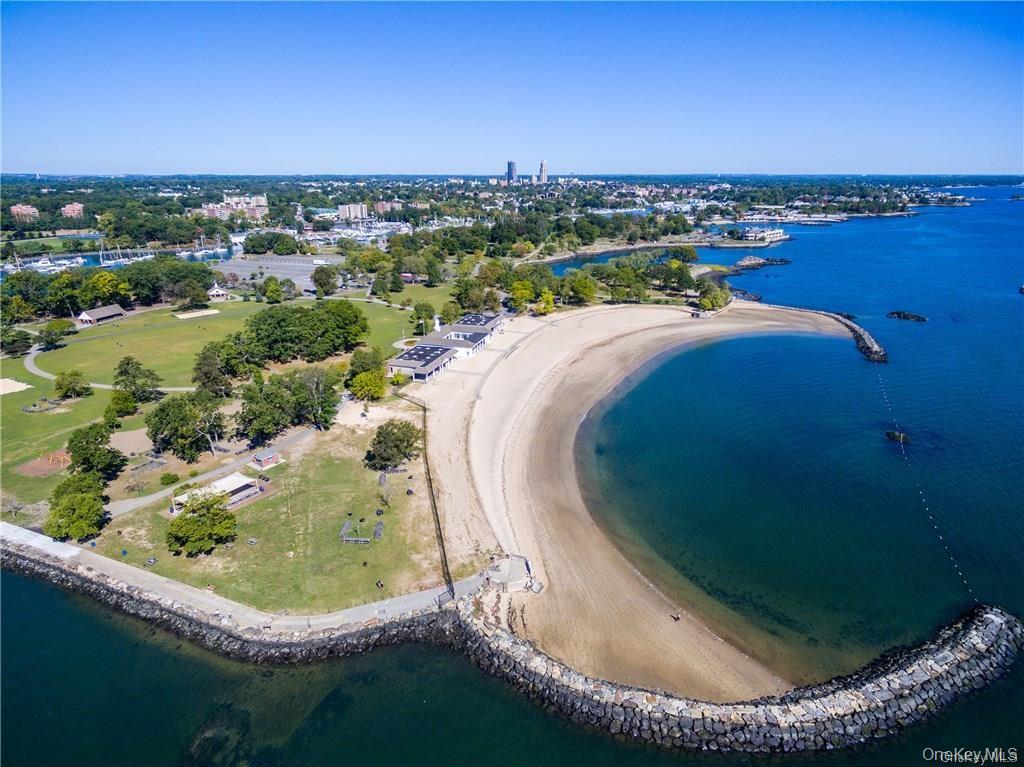 36 Echo Avenue, Unit 5C New Rochelle, NY 10801 - Photo 18 of 18 an aerial view of a house