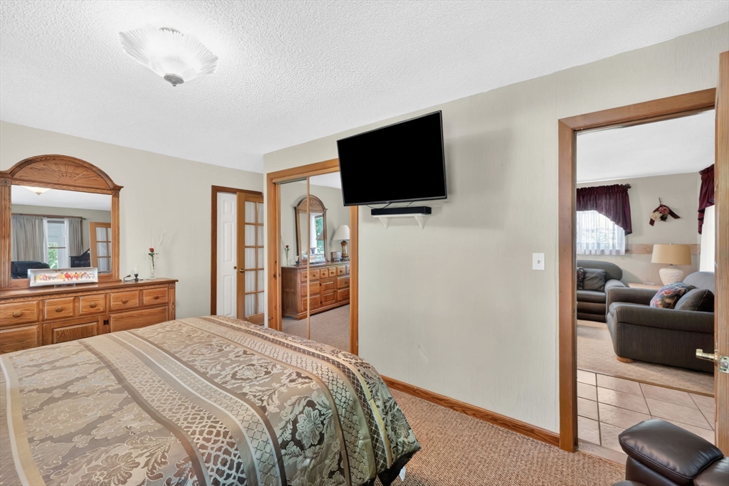 121 Merrill Road Springfield, MA 01119 - Photo 11 of 31