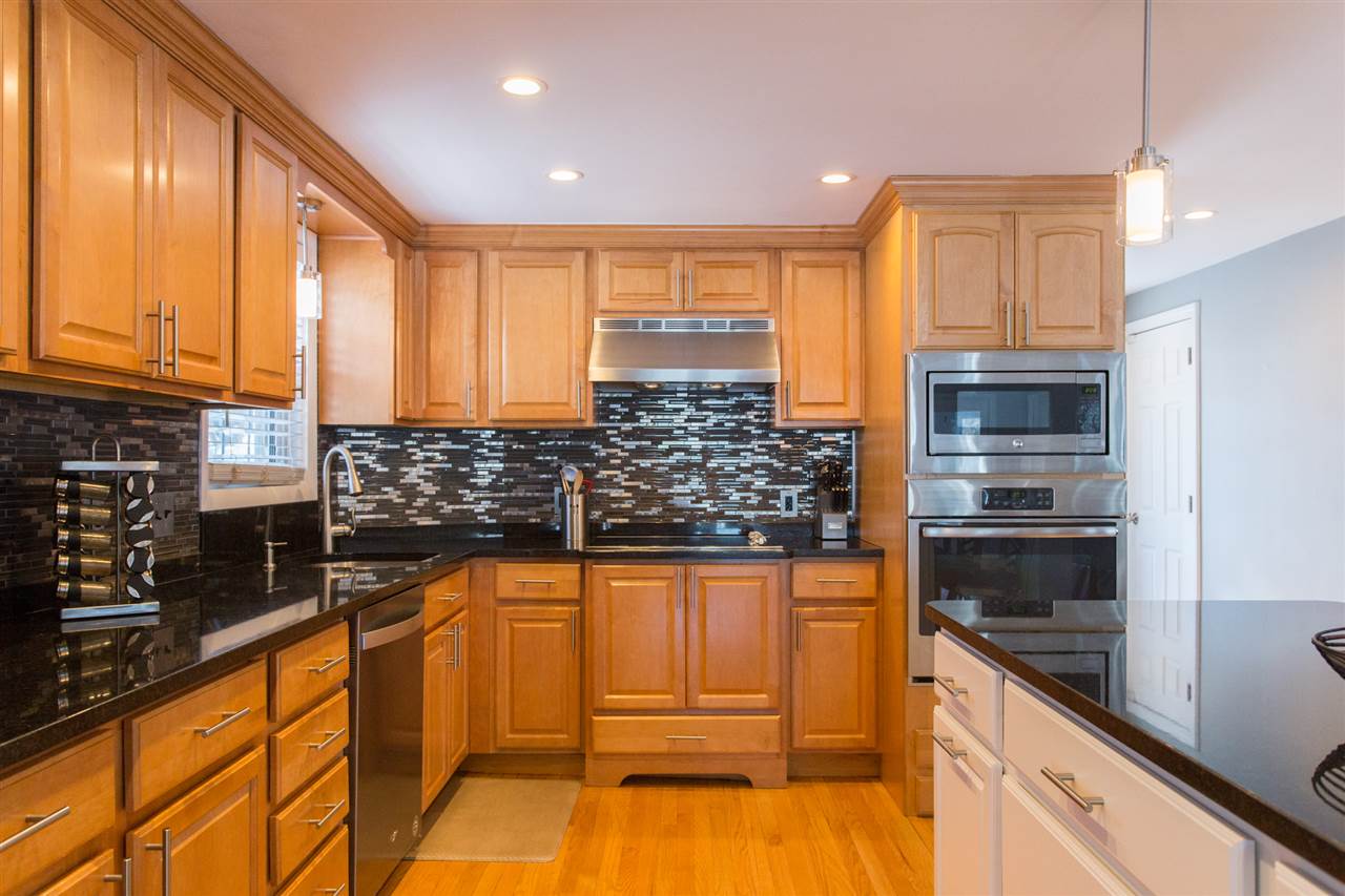 110 South Shore Road Windham, NH 03087 - Photo 14 of 39