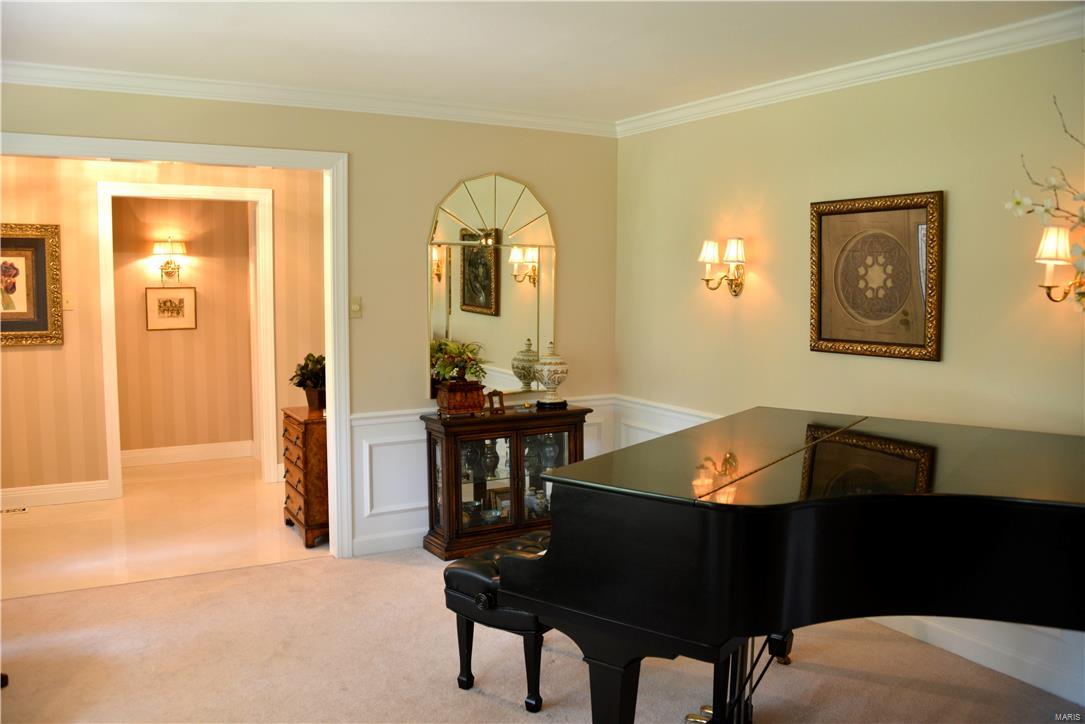 9718 Fall Ridge Trail Sunset Hills, MO 63127 - Photo 2 of 30 Gallery Image 2