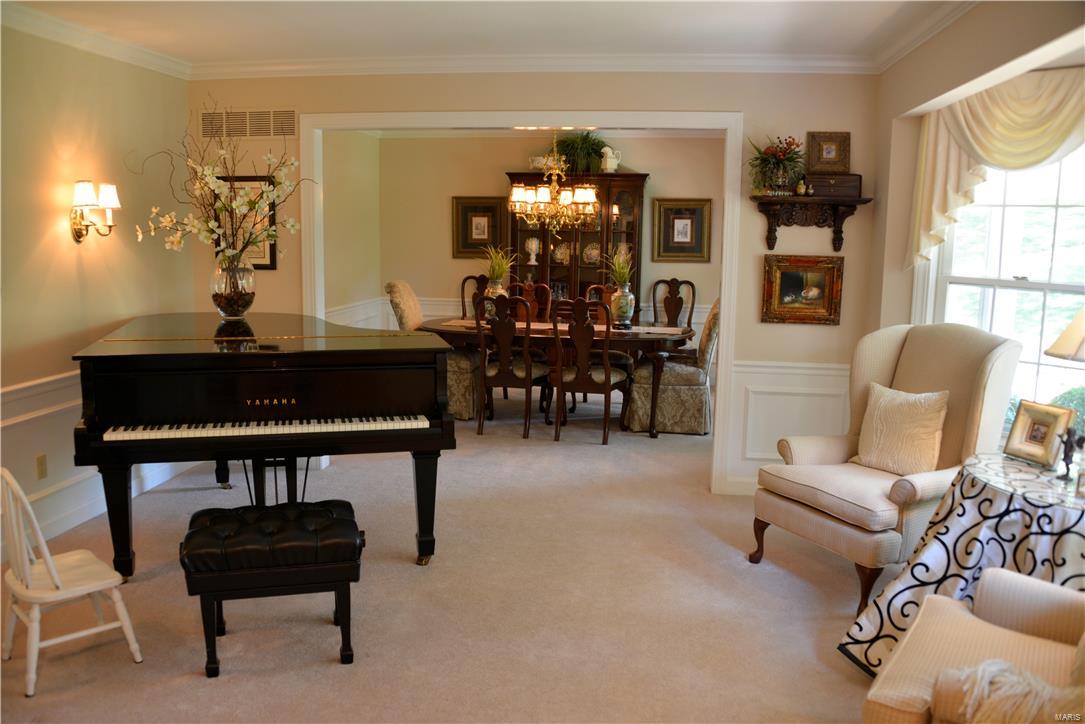 9718 Fall Ridge Trail Sunset Hills, MO 63127 - Photo 4 of 30 Gallery Image 4