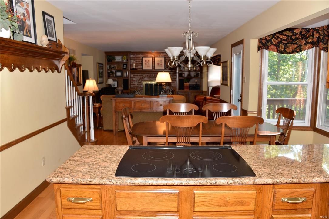 9718 Fall Ridge Trail Sunset Hills, MO 63127 - Photo 9 of 30 Gallery Image 9