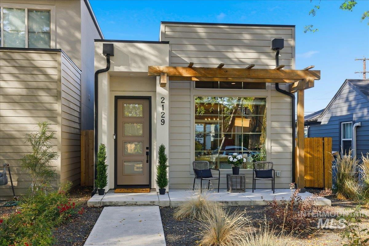 2129 North 34th Street Boise, ID 83703 - Photo 3 of 50 Doorway to property