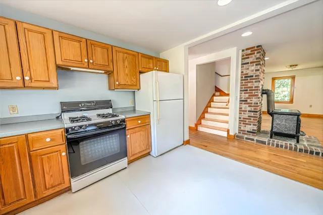 $699,000 | 19 Bracken Lane, Stockton Springs, ME 04981