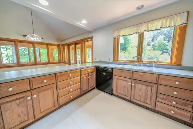 $699,000 | 19 Bracken Lane, Stockton Springs, ME 04981