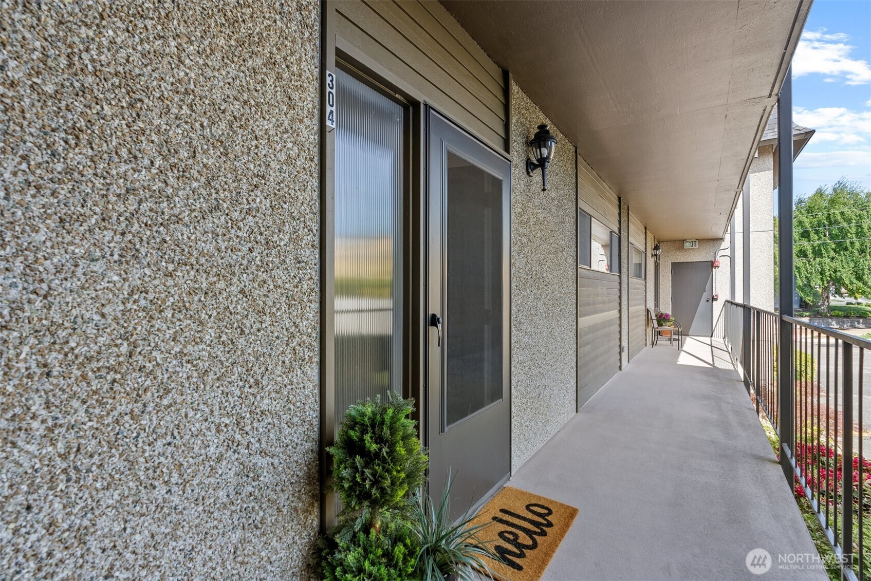 655 Main Street, Unit 304 Edmonds, WA 98020 - Photo 7 of 37