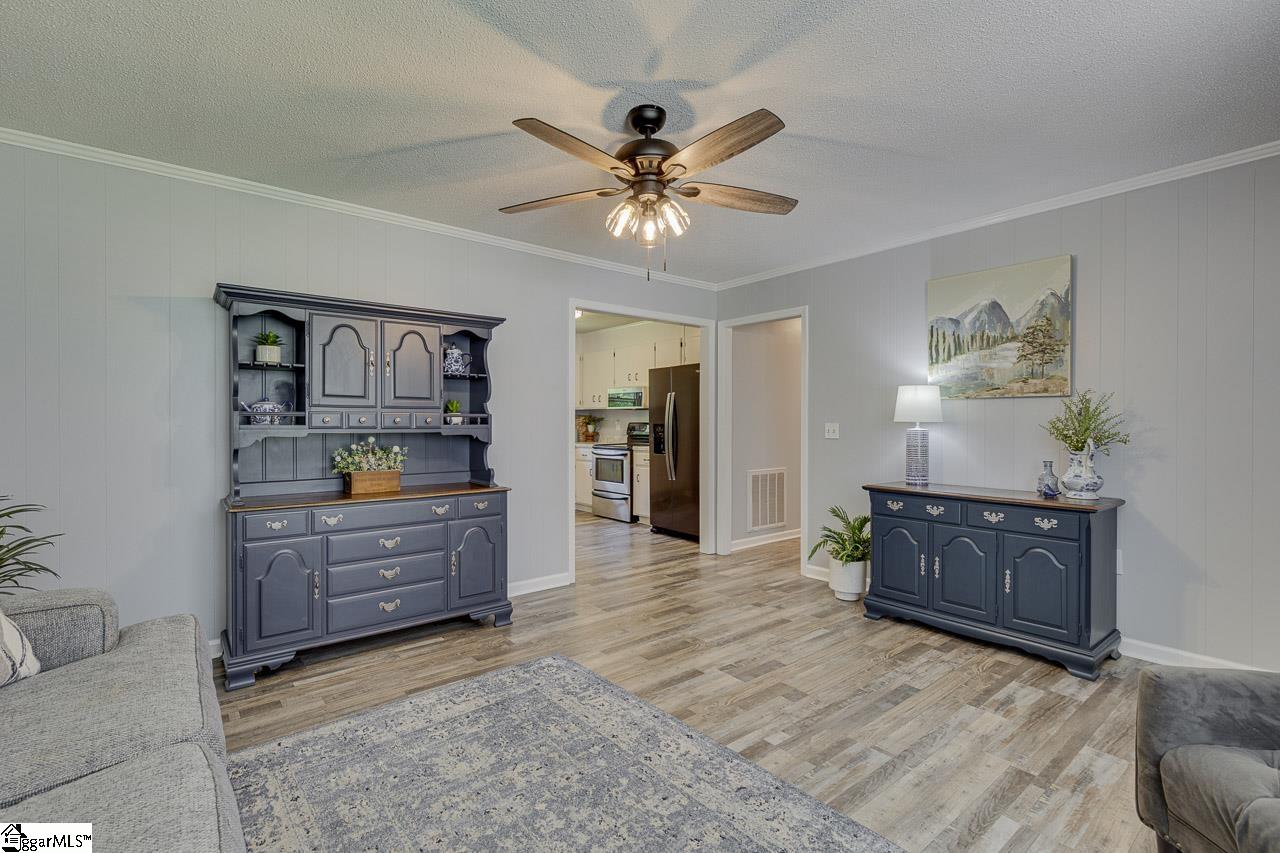 321 Springdale Avenue Liberty, SC 29657 - Photo 10 of 35