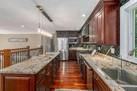 81 Conleys Grove Road Derry, NH 03038 - Photo 14 of 37