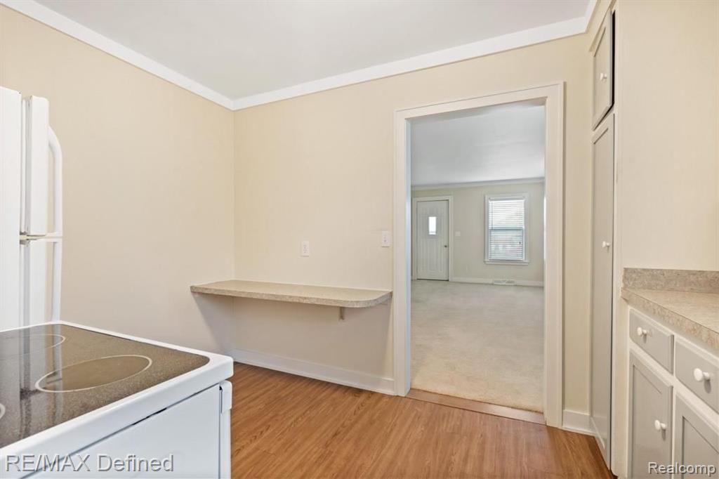 192 East Tienken Road Rochester Hills, MI 48307 - Photo 10 of 38