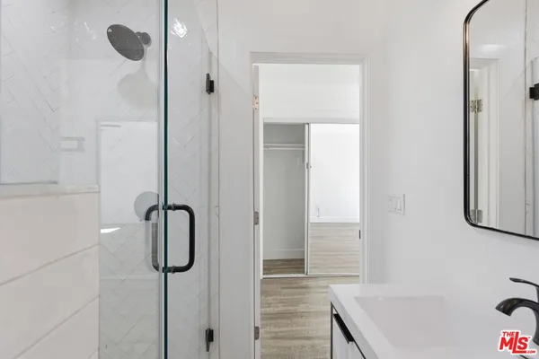 $5,299 | 6415 Madden Avenue, Los Angeles, CA 90043