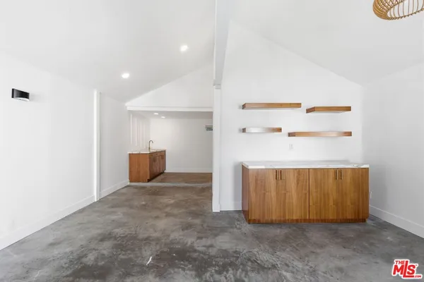 $5,299 | 6415 Madden Avenue, Los Angeles, CA 90043
