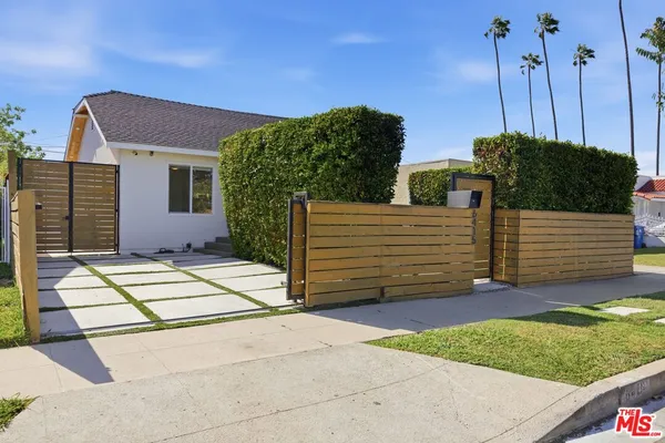 $5,299 | 6415 Madden Avenue, Los Angeles, CA 90043