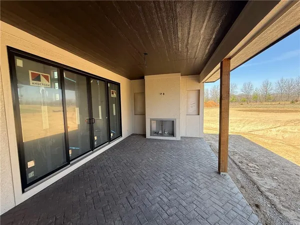 $859,911 | 2517 Northeast Woodland Court, Lee's Summit, MO 64086