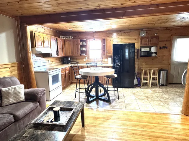 $85,000 | 131 Jensen Avenue, Clearbrook, MN 56634