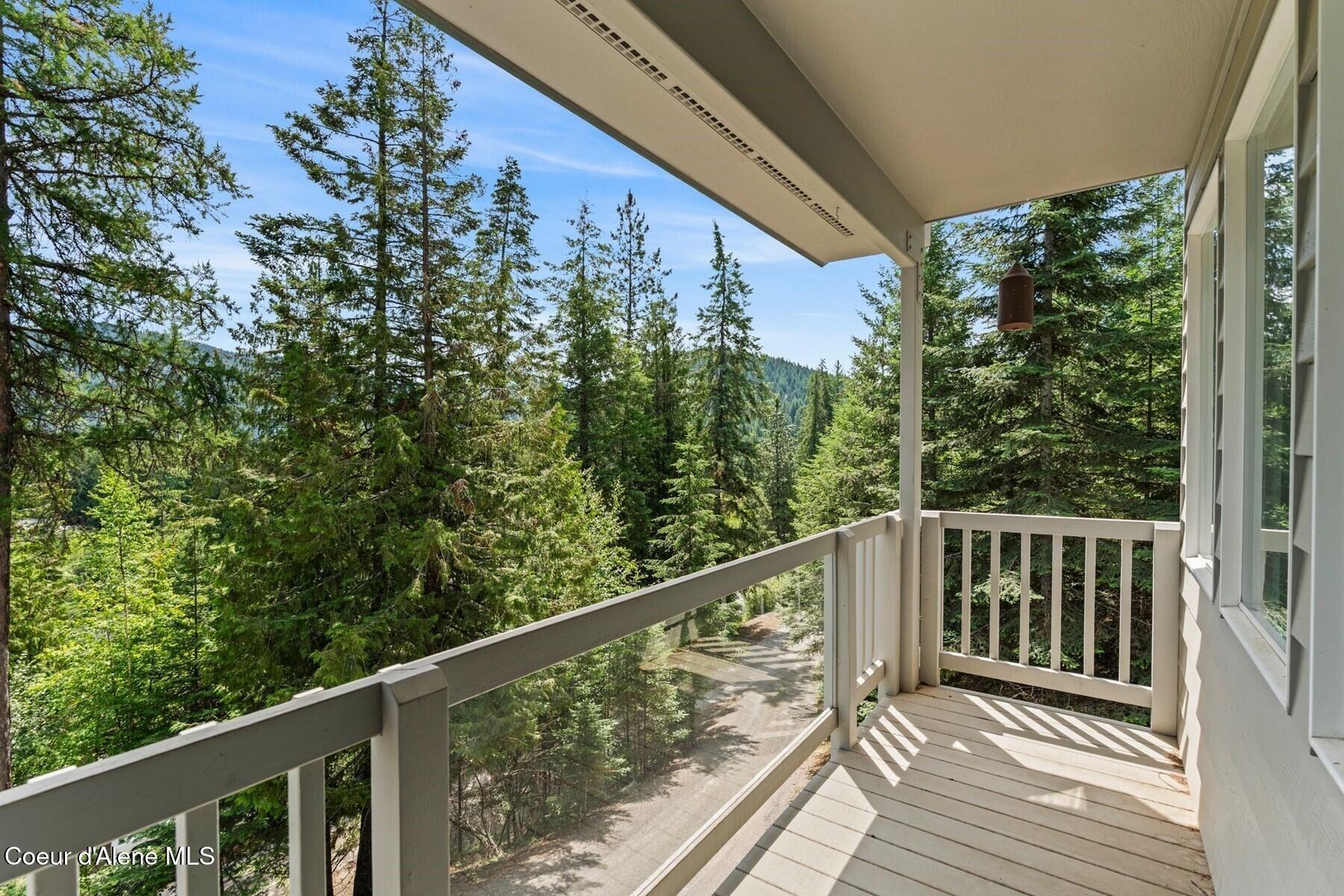 38 South Quail Run Sandpoint, ID 83864 - Photo 21 of 53 Private balcony