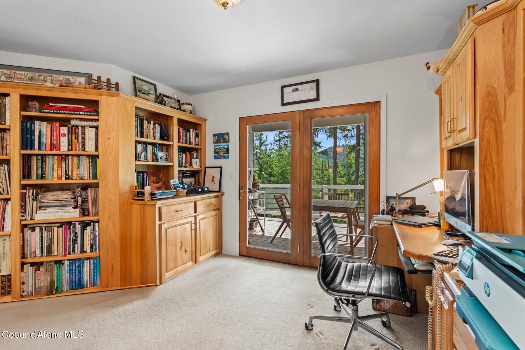 38 South Quail Run Sandpoint, ID 83864 - Photo 24 of 53 Well appointed office space