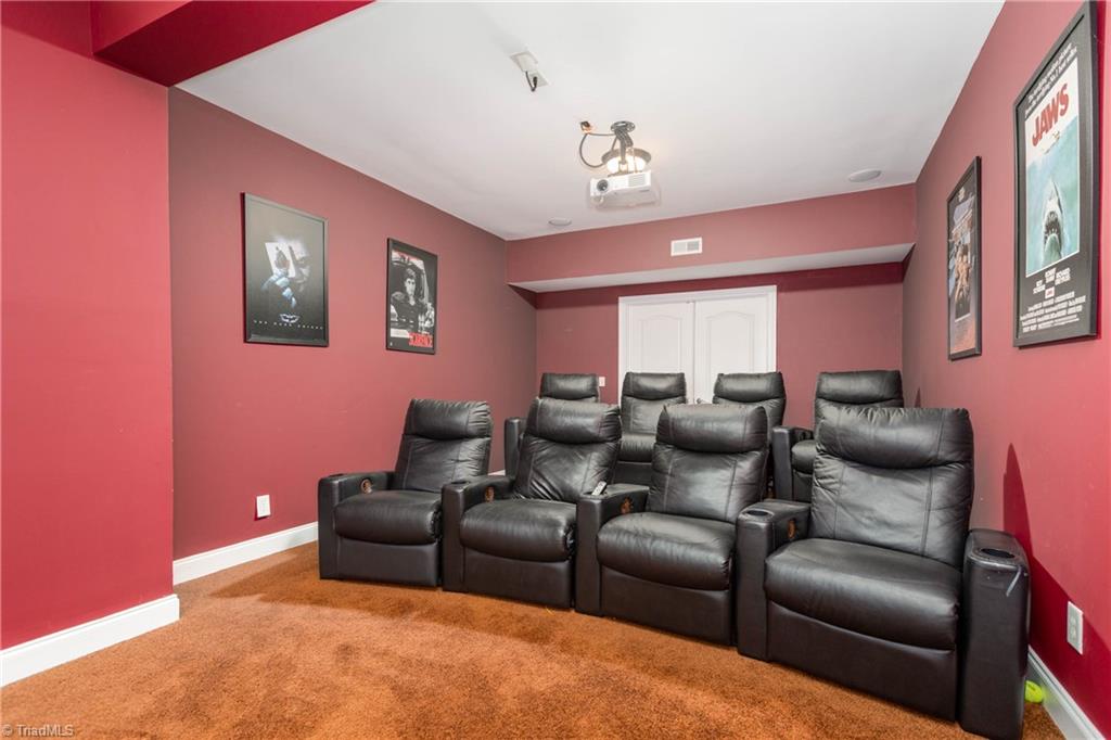 8612 Yvonne Court Oak Ridge, NC 27310 - Photo 27 of 44