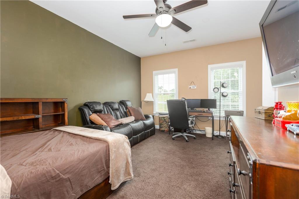 8612 Yvonne Court Oak Ridge, NC 27310 - Photo 33 of 44