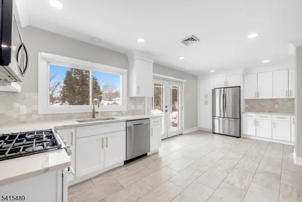 $6,200 | 475 Cedar Lane, Paramus, NJ 07652