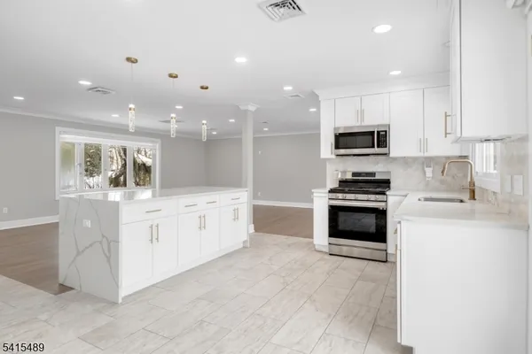 $6,200 | 475 Cedar Lane, Paramus, NJ 07652