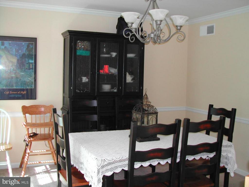 18 Field Lane Lititz, PA 17543 - Photo 2 of 7