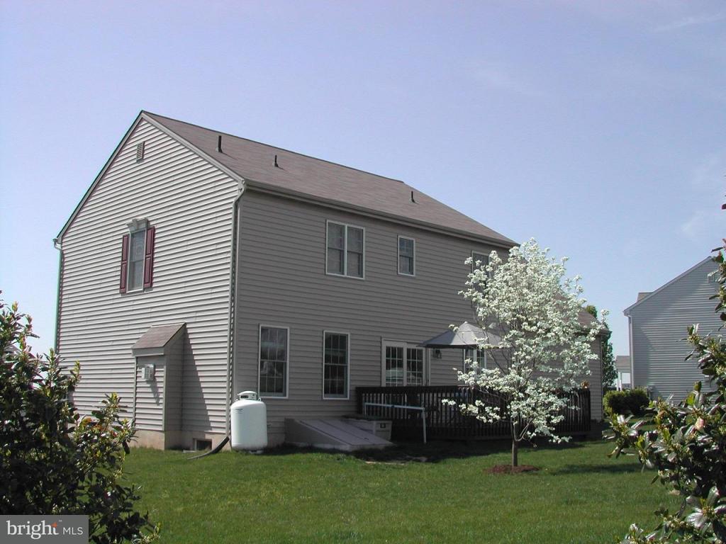 18 Field Lane Lititz, PA 17543 - Photo 6 of 7