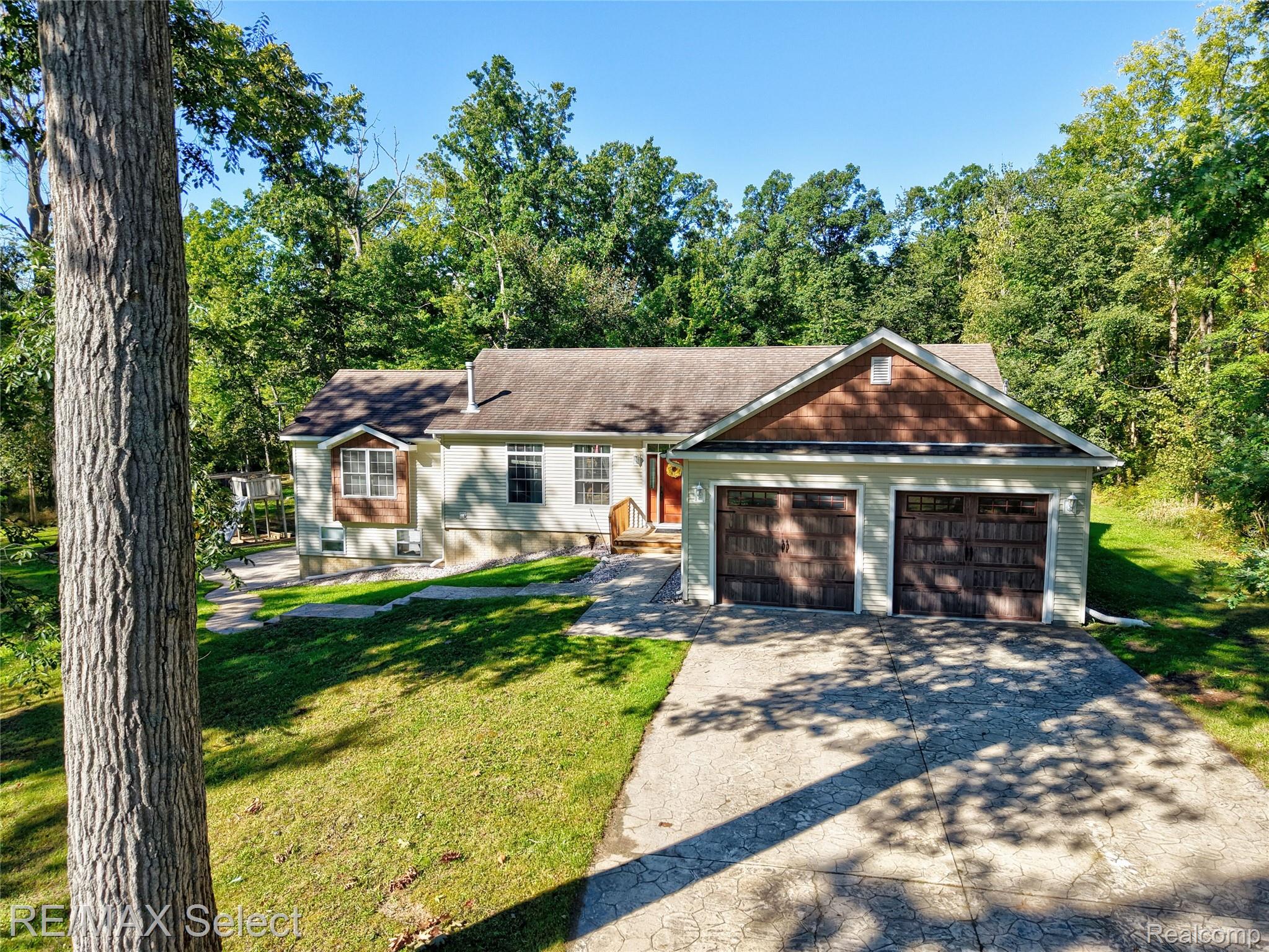 14424 Cole Road Linden, MI 48451 - Photo 8 of 51 14424 Cole Rd 15.jpg