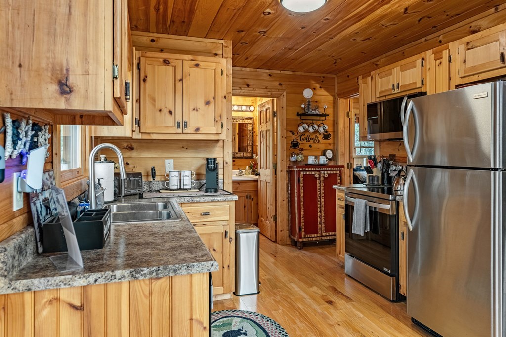 9 Dean Court Blue Ridge, GA 30513 - Photo 33 of 82