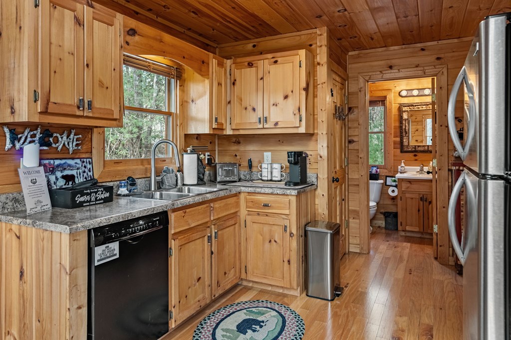 9 Dean Court Blue Ridge, GA 30513 - Photo 35 of 82