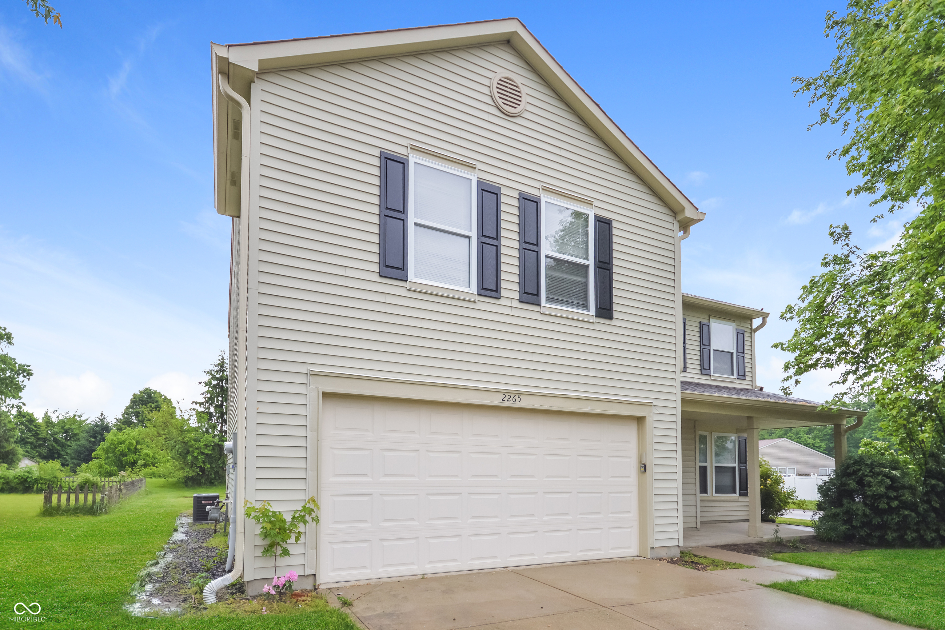 2265 Shadowbrook Drive Plainfield, IN 46168 - Photo 4 of 17