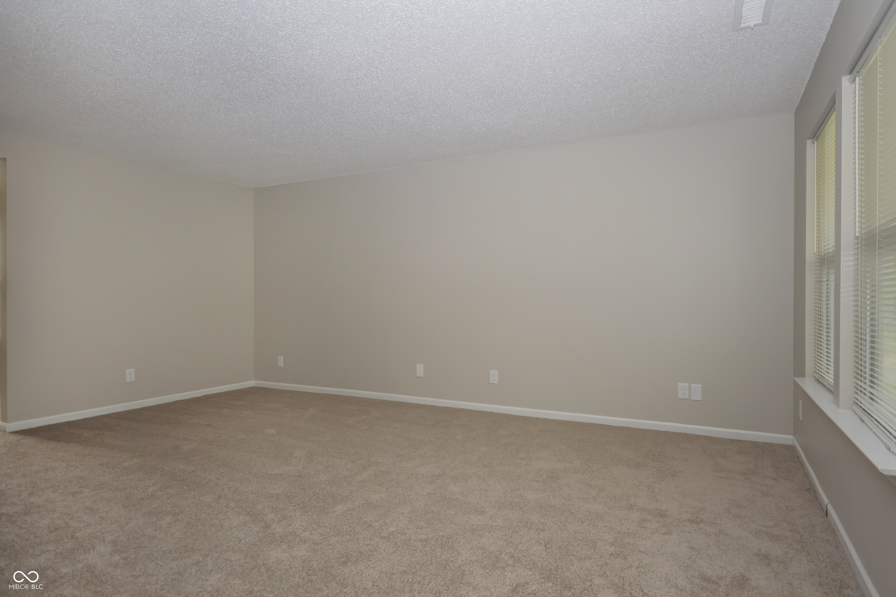 2265 Shadowbrook Drive Plainfield, IN 46168 - Photo 5 of 17